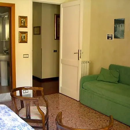 Gelone Bed & Breakfast Syracuse