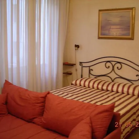 Gelone Bed & Breakfast 3*