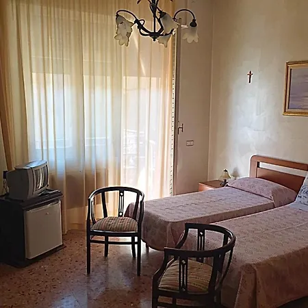 Gelone Bed & Breakfast Syracuse