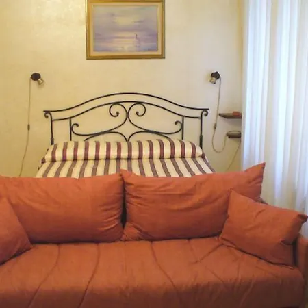 Gelone Bed & Breakfast Syracuse